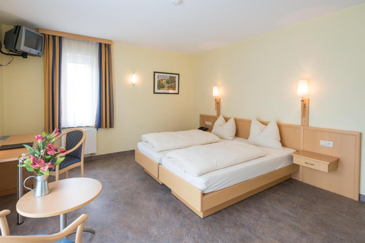 Hotel Burg Hof Ngoại thất bức ảnh